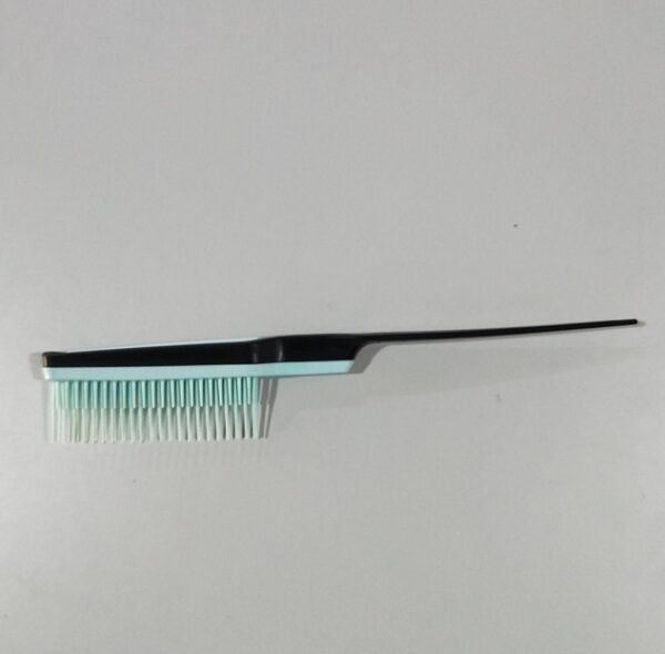 Fluffy shaped styling comb - Image 3